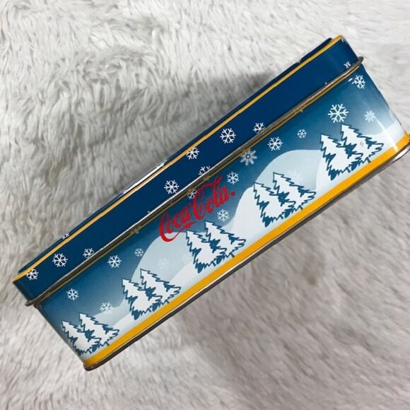 NWOT Coca Cola 'Santa Reindeer Elf' 1000pc Puzzle in Collectible Tin - Picture 6 of 10